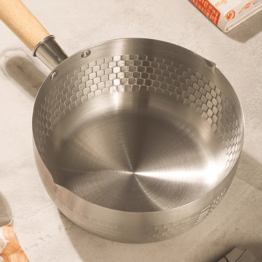 20cm Non-Stick Japanese Saucepan with Wooden Handle
